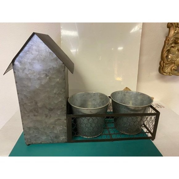 New Galvanized Tin Birdhouse with Two Planter Pots - Picture 5 of 8